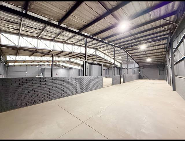 2,200M² WAREHOUSE TO LET IN WADEVILLE